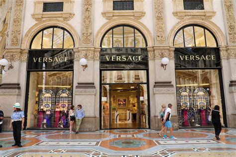 negozio versace venezia corso xx settembre|Group .